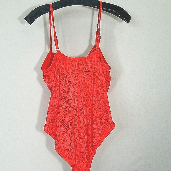 Swimsuit one piece red Mesh lined built-in bra Large - Picture 4 of 9